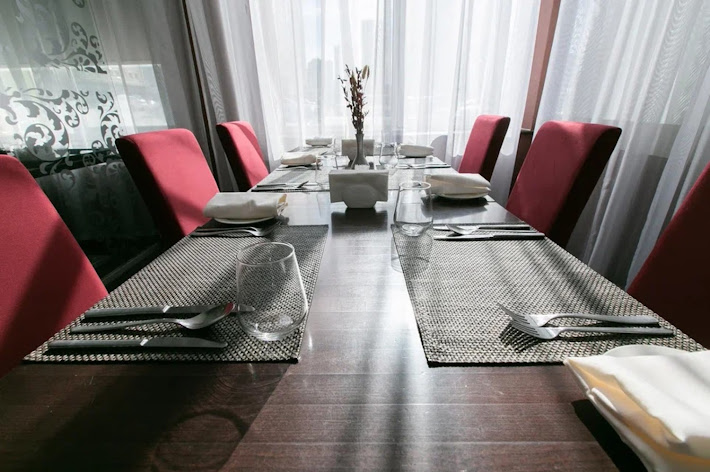 Фото №17 зала Ресторан Four