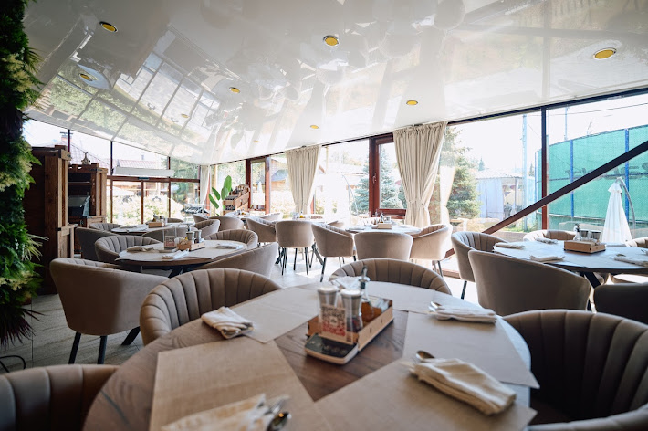 Фото №18 зала Земля