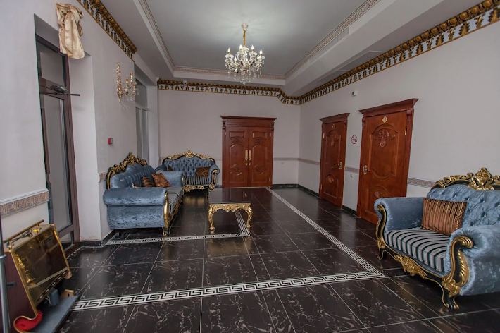 Фото №16 зала Зал «Версаче»