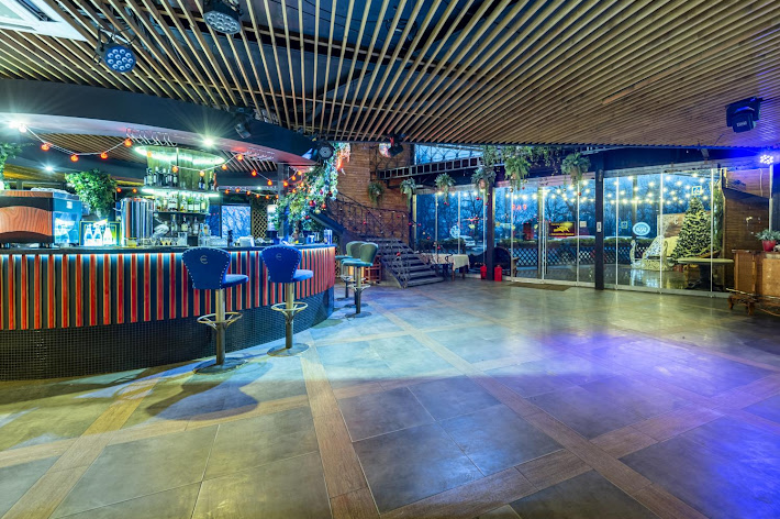 Фото №15 зала BAZAR