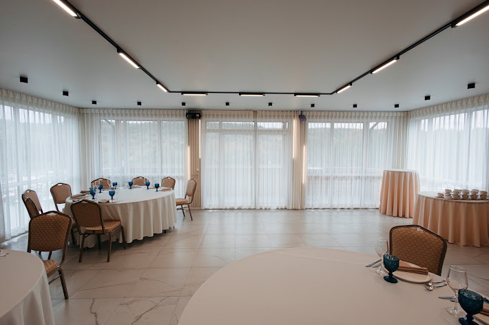 Фото №12 зала Банкетный зал с балконом 