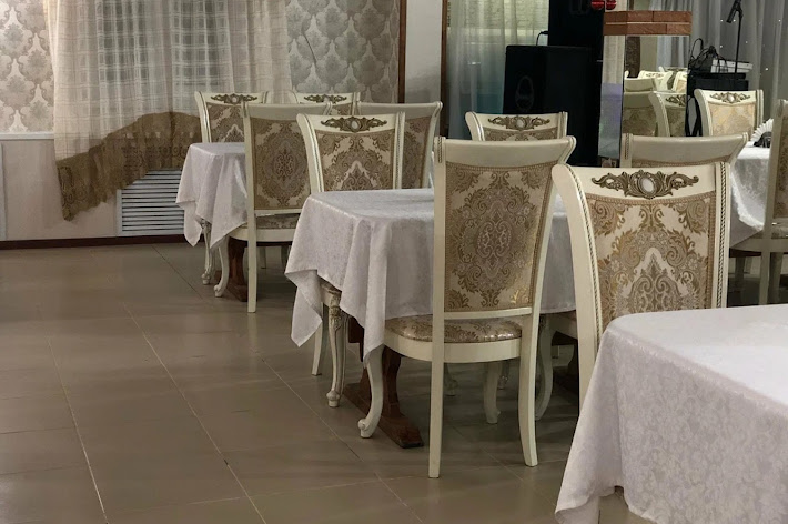 Фото №2 зала Старая Гагра