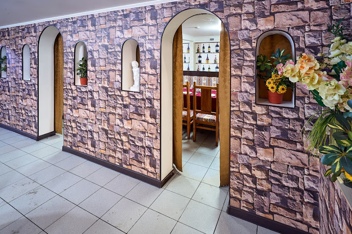 Фото №9 зала Старая Гагра