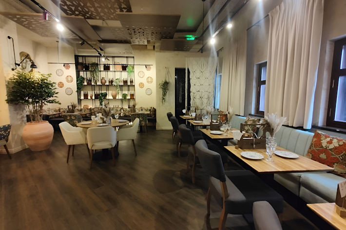 Фото №14 зала Хачапури Марико на Пушкина