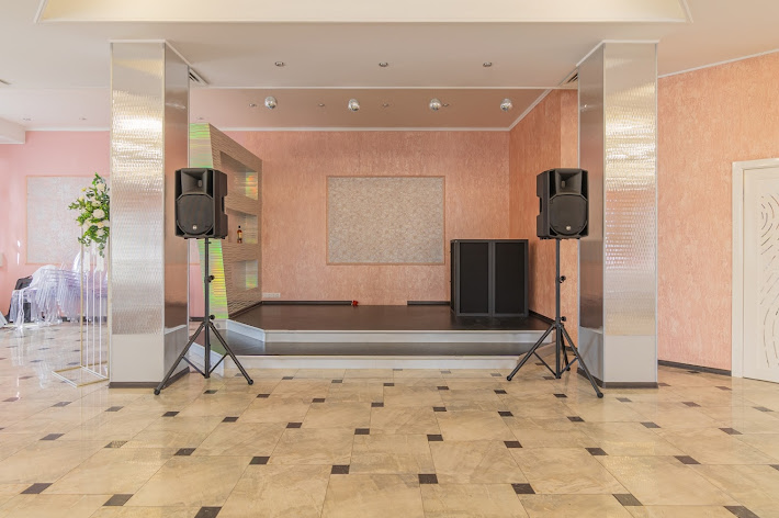 Фото №7 зала Ропшинская Рапсодия