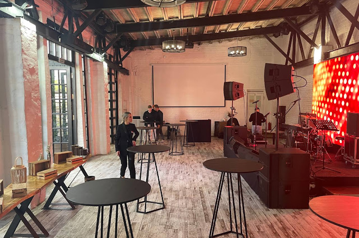 Фото №14 зала OHM HALL