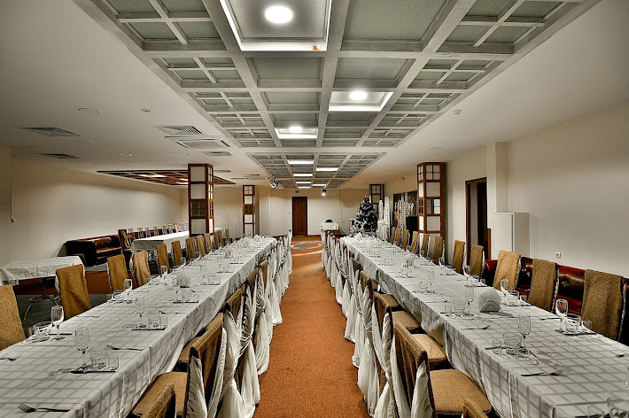 Фото №13 зала Парнас