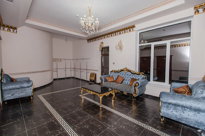 Фото №17 зала Зал «Версаче»