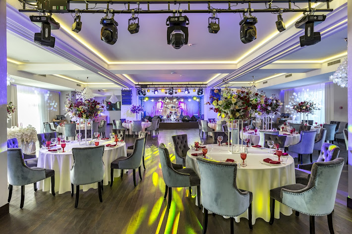 Фото №3 зала Юдино Парк