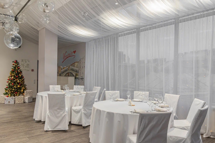 Фото №16 зала Red Stars