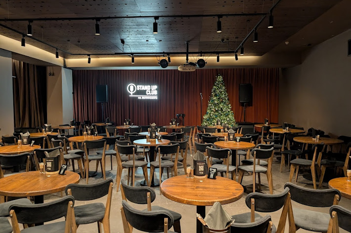 Фото №1 зала StandUp клуб на Белинского