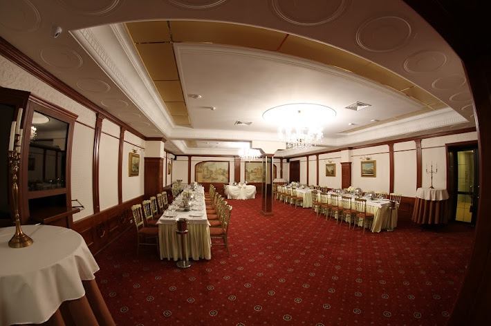 Фото №11 зала Банкетный зал «Петровский»