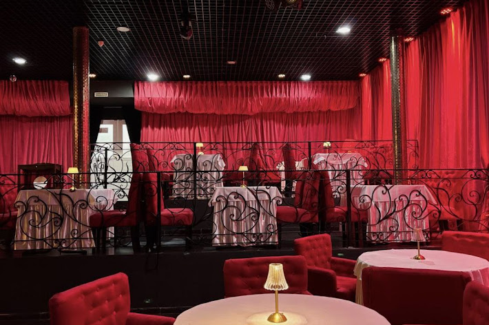 Фото №11 зала Театр Юности