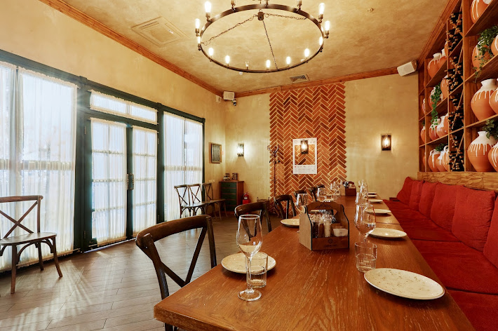 Фото №16 зала Хачапури и Вино на Молодёжном