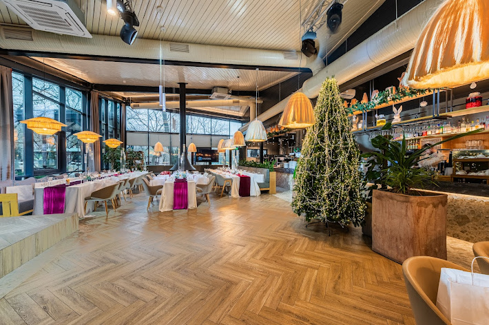 Фото №1 зала Лес и Кролик