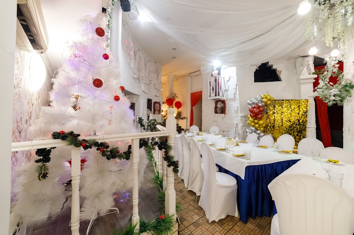 Фото №16 зала Урфин Джюс