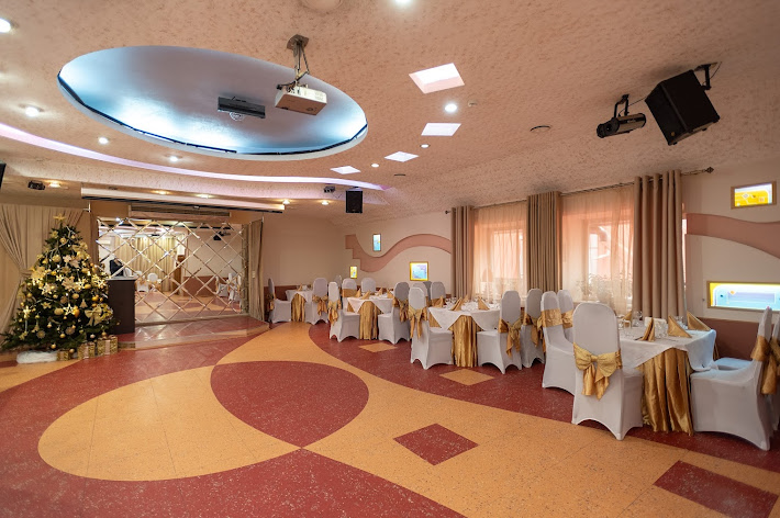 Фото №10 зала У мельника