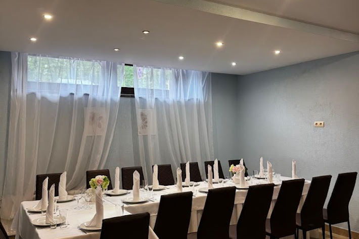 Фото №2 зала Хлеб и Соль на Есенина