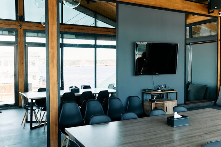 Фото №9 зала Домик Капитана