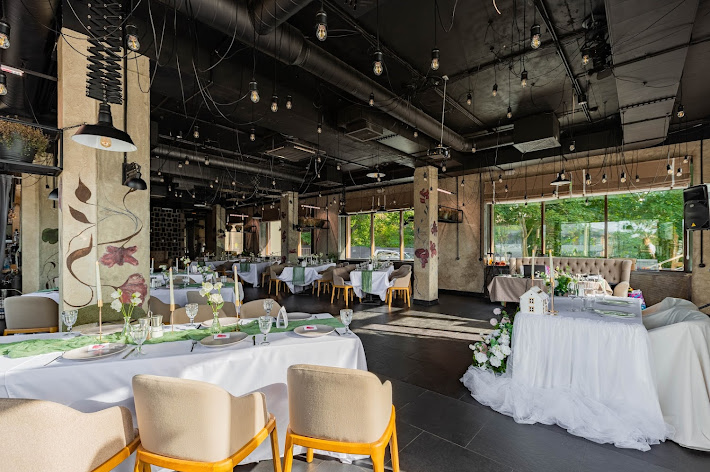 Фото №16 зала Хюгге на озере