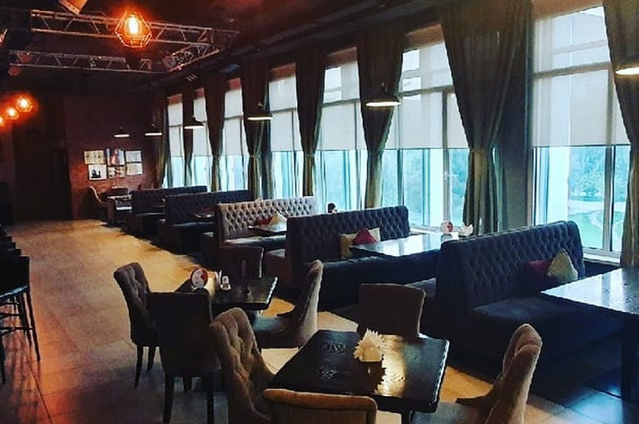 Фото №3 зала БардIN