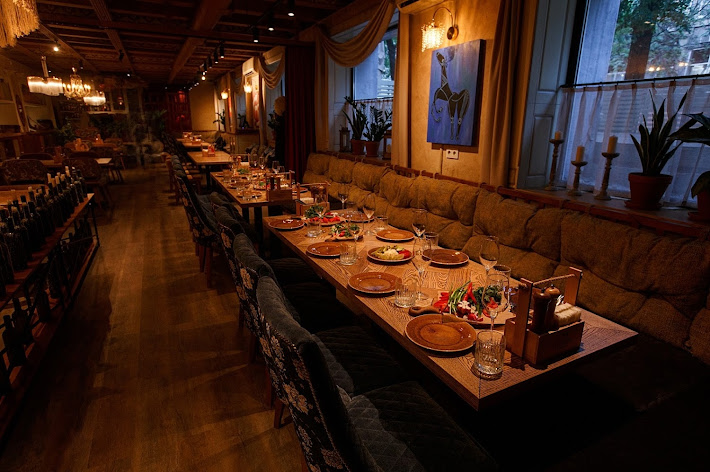 Фото №5 зала Барбамбия Шампури