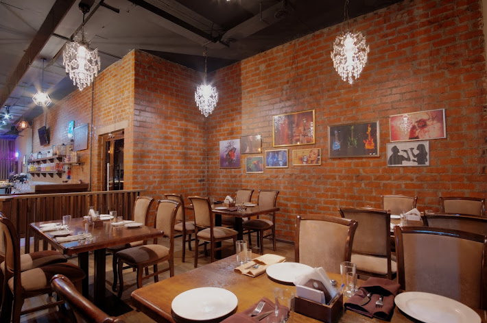 Фото №4 зала БардIN