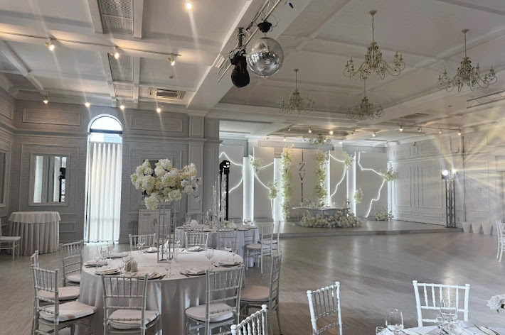 Фото №18 зала Старый город