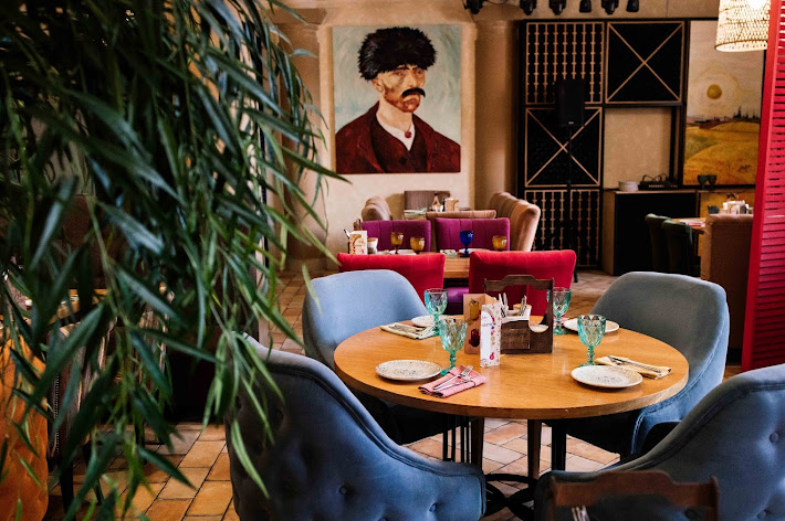 Фото №16 зала ВанГоги